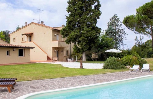 Volterra Apartment | L'isola che non c'è