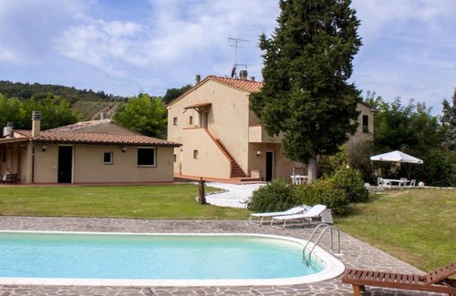 Volterra Apartment | L'isola che non c'è