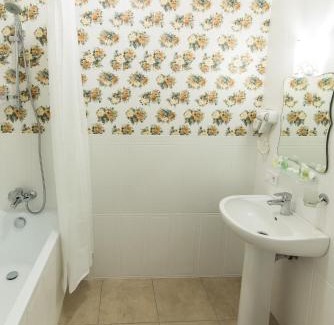 Dnipro Hotel | L.O.Y Family Hotel