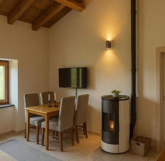 Bagnone Apartment | L'oasi nel borgo, un angolo di pace vicino a Bagnone