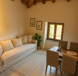 Bagnone Apartment | L'oasi nel borgo, un angolo di pace vicino a Bagnone