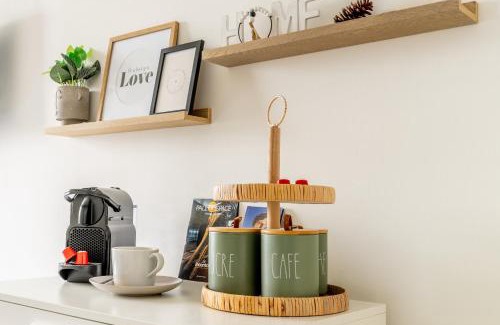 Saint-Nazaire Apartment | L'Oasis - Studio à 350m de la mer & du centre ville