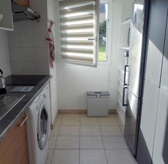 Pont-l'Abbe Apartment | L'Océanide - Appartement avec balcon-terrasse et parking privé
