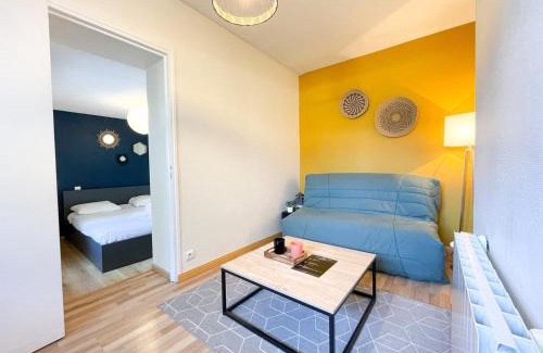 Luisant Apartment | L'olivier - Appartement avec terrasse