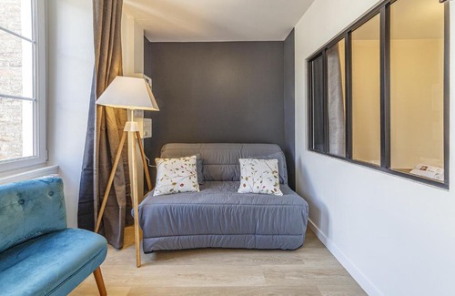 Laval Apartment | L'Olivier - Appartement cosy au cœur de Laval