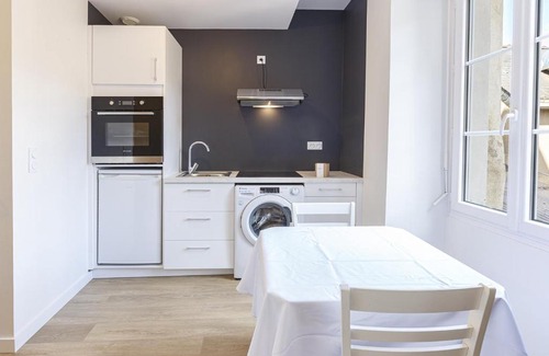 Laval Apartment | L'Olivier - Appartement cosy au cœur de Laval