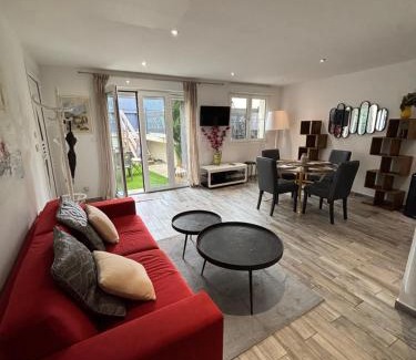 Plateau - Mont-Valerien Villa | L Olivier