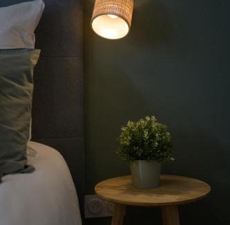 Tarbes Apartment | L'Olivier - Tarbes Centre - Balcon - Parking 200 m