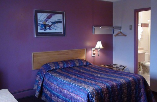 Longlac Hotel | L'orée des Bois Motel