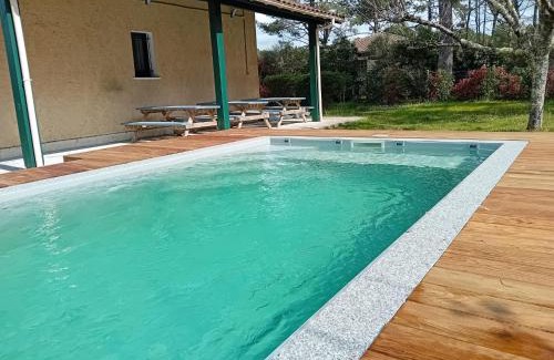 Vieux-Boucau-les-Bains House | L'OREE DE LA PLAGE, 15 pers, Charmante Maison rénovée classée 3 étoiles - Piscine chauffée - Terrain de pétanque - Ping pong à Vieux-Boucau