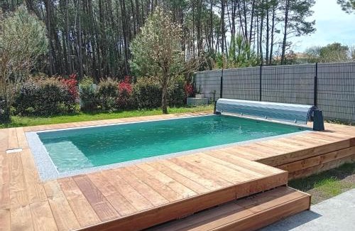 Vieux-Boucau-les-Bains House | L'OREE DE LA PLAGE, 15 pers, Charmante Maison rénovée classée 3 étoiles - Piscine chauffée - Terrain de pétanque - Ping pong à Vieux-Boucau