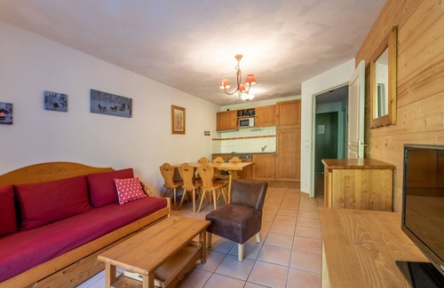 Vielle-Aure Apartment | "L'OSTALOUX: a cozy mountain apartment in Saint Lary Soulan