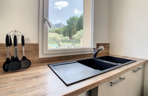 Robion House | l Oustaou dei l Olivado Gite et vue Imprenable du Luberon