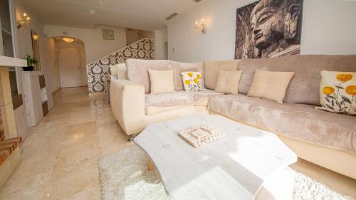 Castillo de Sabinillas Apartment | La Almadraba 222