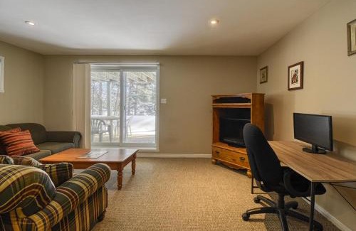 Mont-Tremblant Apartment | La Bête Tremblant Classic Charming Chalet