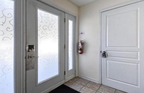 Mont-Tremblant Apartment | La Bête Tremblant Classic Charming Chalet