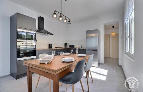 Liffre House | La baleine