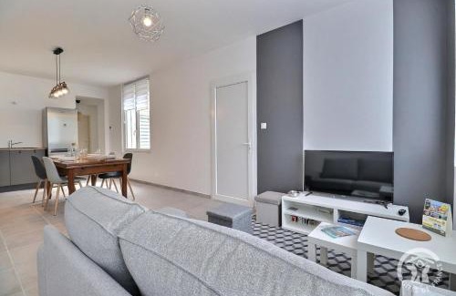 Liffre House | La baleine
