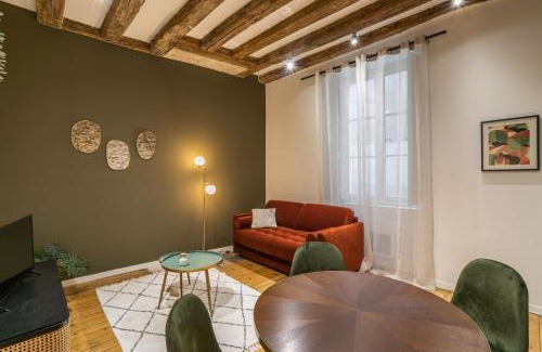 Dobree-Bon Port Apartment | La Baronne- Chaleureux T2