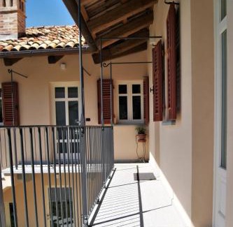 Monforte d'Alba Bed & Breakfast | La Basiglia B&B