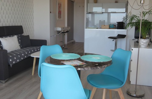 La Baule-Escoublac Apartment | LA BAULE sea facing studio with parking and bikes