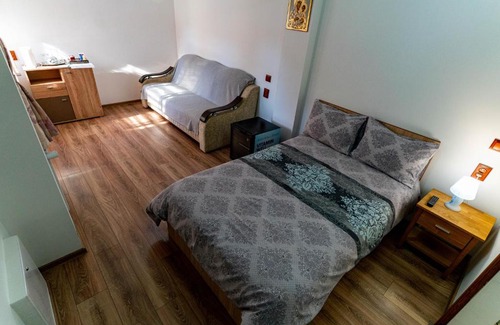 Hunedoara House | La Bebe 2 Beds