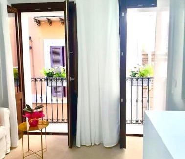 Marina District Apartment | La Bella Vita