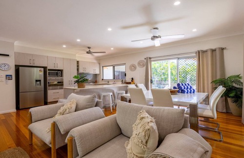Horseshoe Bay House | La Belle aimante, TOP NOTCH