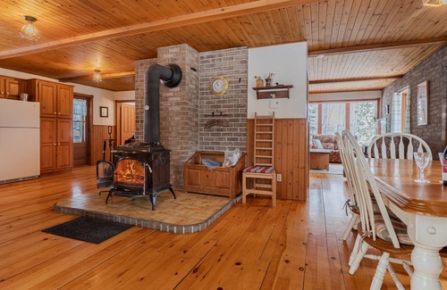 Sainte-Beatrix Cabin | La belle Vallée