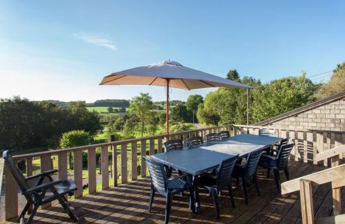 Roy House | La Belle Vue