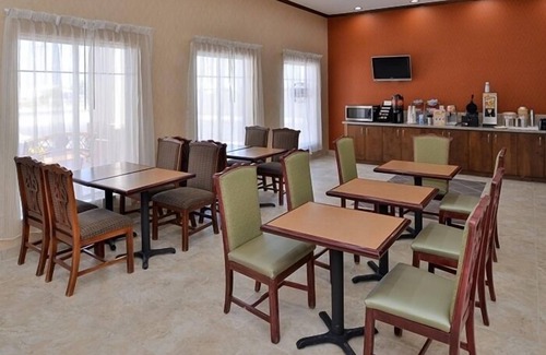 Crane Hotel | La Bonita Inn & Suites