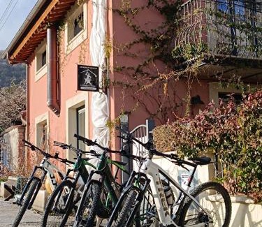 Contigliano House | la bottega del fabbro affitto breve