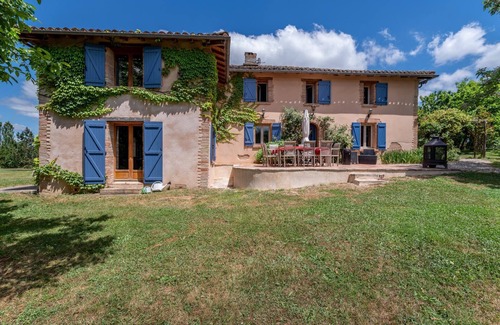 Lisle-sur-Tarn Villa | La Briqueterie - Five Bedroom Villa, Sleeps 10