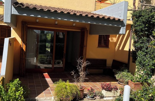 Sirolo House | La Buganvilla: a cozy cottage with garden near the center of Sirolo