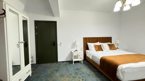 Pitesti Bed & Breakfast | La Bulevard