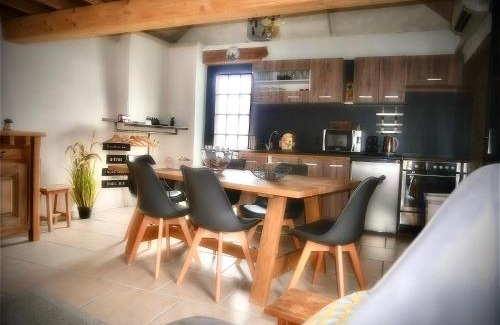 Flines-les-Mortagne House | La cabane du chasseur