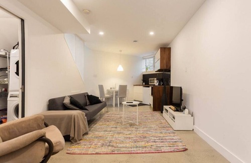 Pointe-Saint-Charles House | La Cachette Montreal