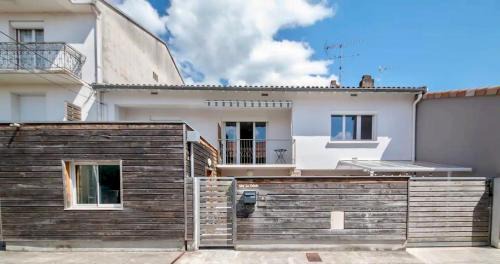 Montauban Apartment | La cahute, studio avec cour extérieure