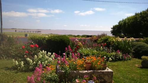 Port-des-Barques House | La campagne a la mer