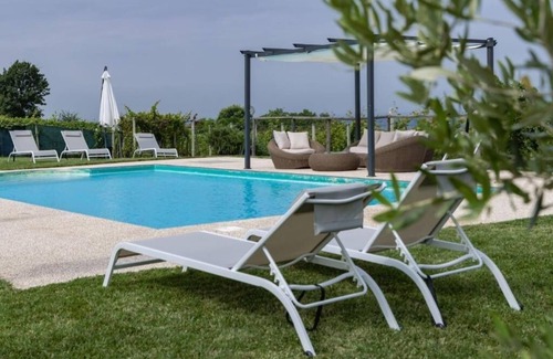 La Morra Apartment | La Cantinella Country House La Morra: Apartment Dimora dell'Aia