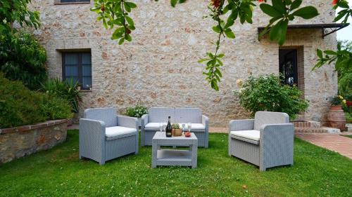 Sovicille Villa | LA CAPANNA DI FRANCA 6&2, Emma Villas