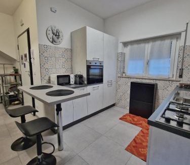 L'Aquila House | La casa azzurra
