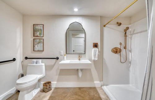 Mississippi District Apartment | La Casa Blanca en Mississisppi - 95 WalkScore