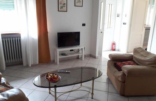 Sant'Ambrogio di Torino Apartment | La Casa di Bianca