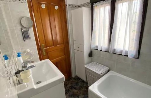 Obaya House | La Casa de Anita y José