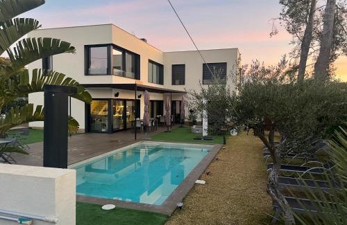 Les Tres Cales Villa | LA CASA DE LA OLIVERA Luxurious house