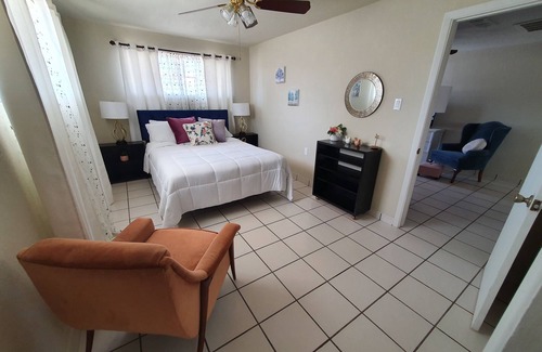 Redford Apartment | La Casa De Las Flores