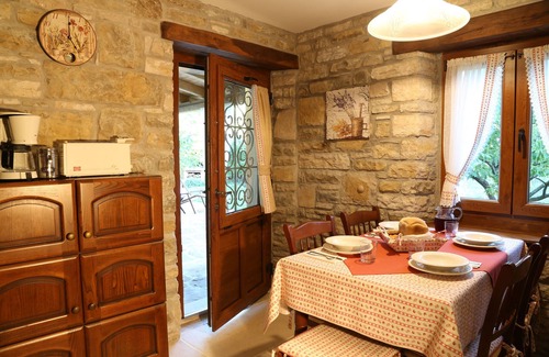 Momjan House | La Casa dei Farfui is ideal for relaxing strolling, cycling