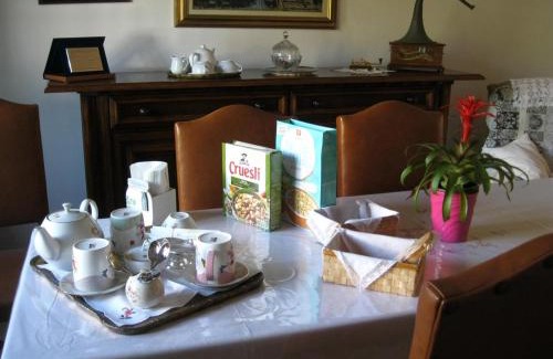 Malnate Bed & Breakfast | La casa dei pini