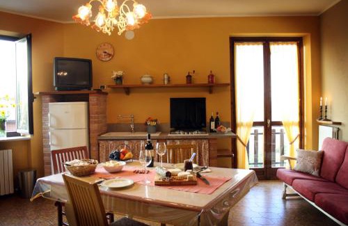 Castino Apartment | La Casa Dei Ricordi